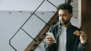 Congelar deuda Banco Azteca: guía - Bravo México MX